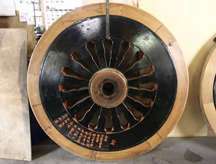 �����E���V��